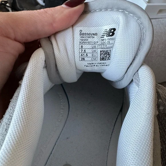 New Balance 550 Suede Pack in Light Gray and White - Picture 4 of 4